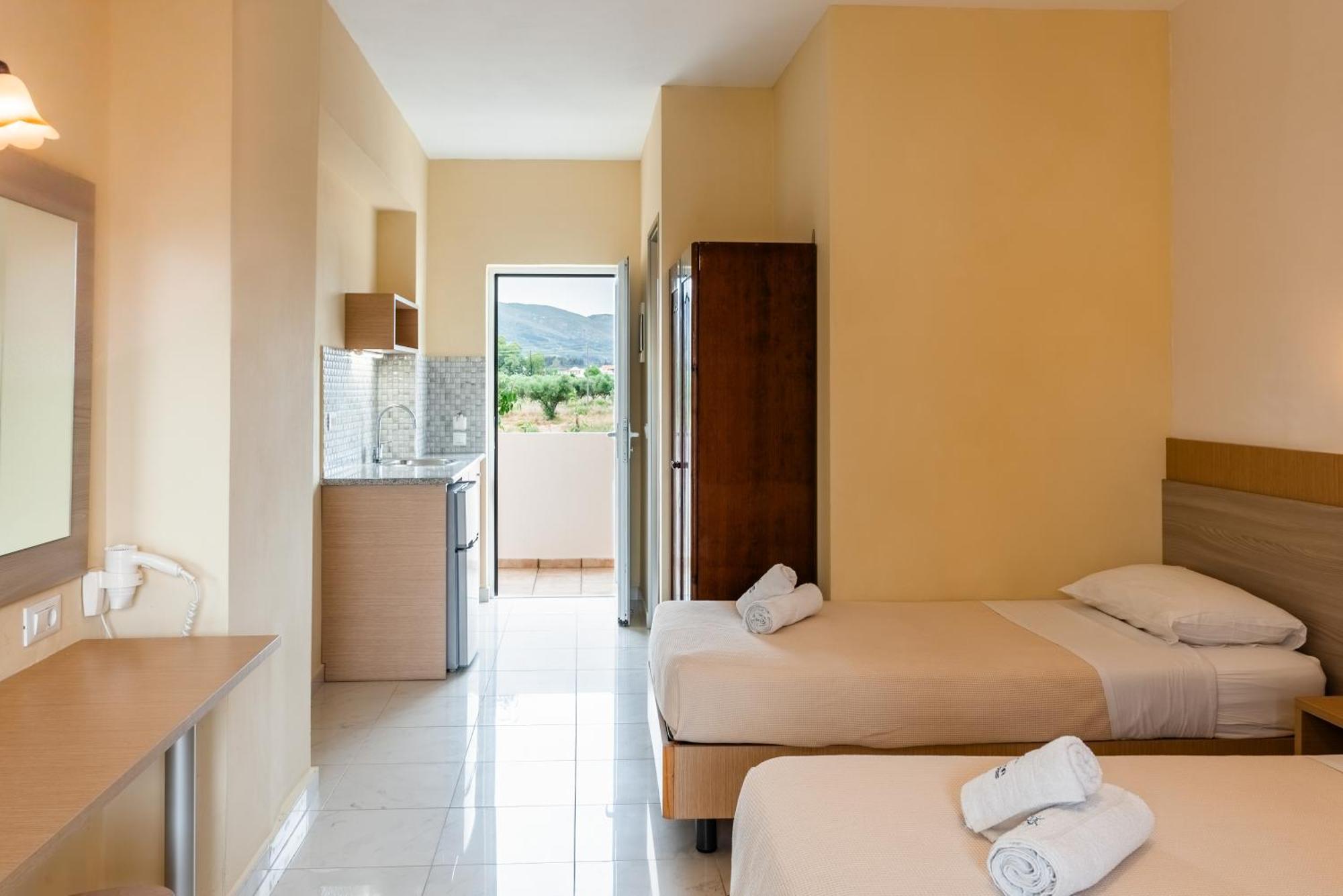 Village Inn Studios & Family Apartments Laganas Exteriér fotografie