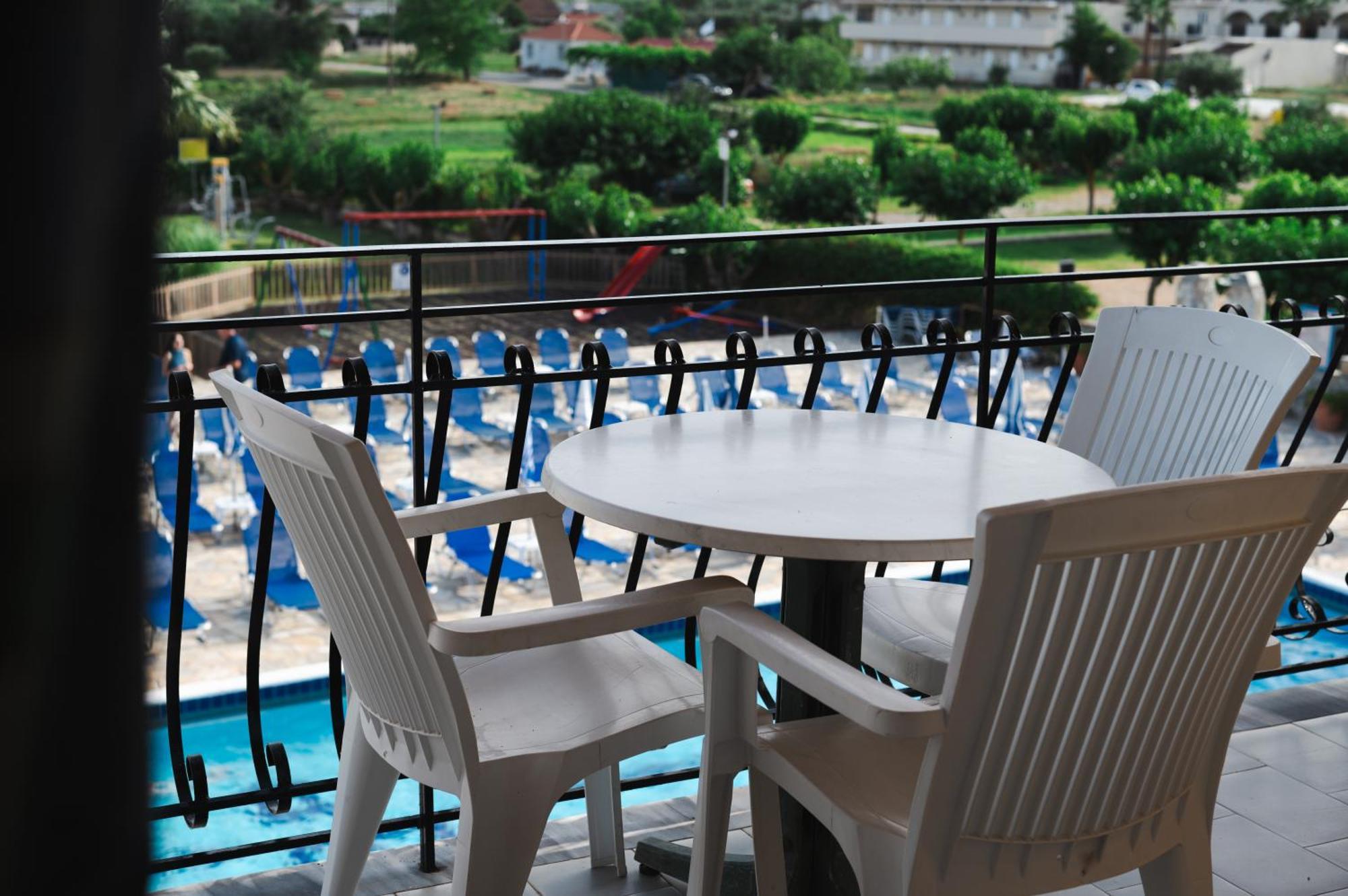 Village Inn Studios & Family Apartments Laganas Exteriér fotografie